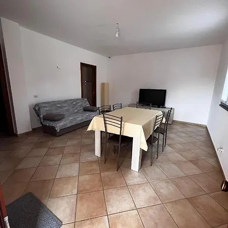 Appartement Indipendente In Nel Verde A Due Passi Dal Mare *